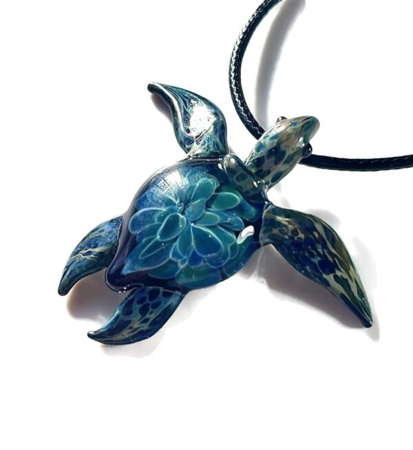 Handcrafted Green Sea Turtle Pendant Necklace - Unique Hawaiian Honu Design